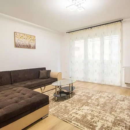Appartement Coresi Mall Nearby Shops And Comercial Center *