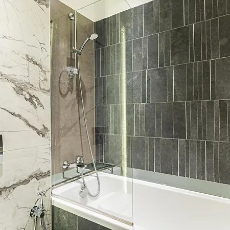 شقة Qualis Apartments Coresi Mall Brasov *